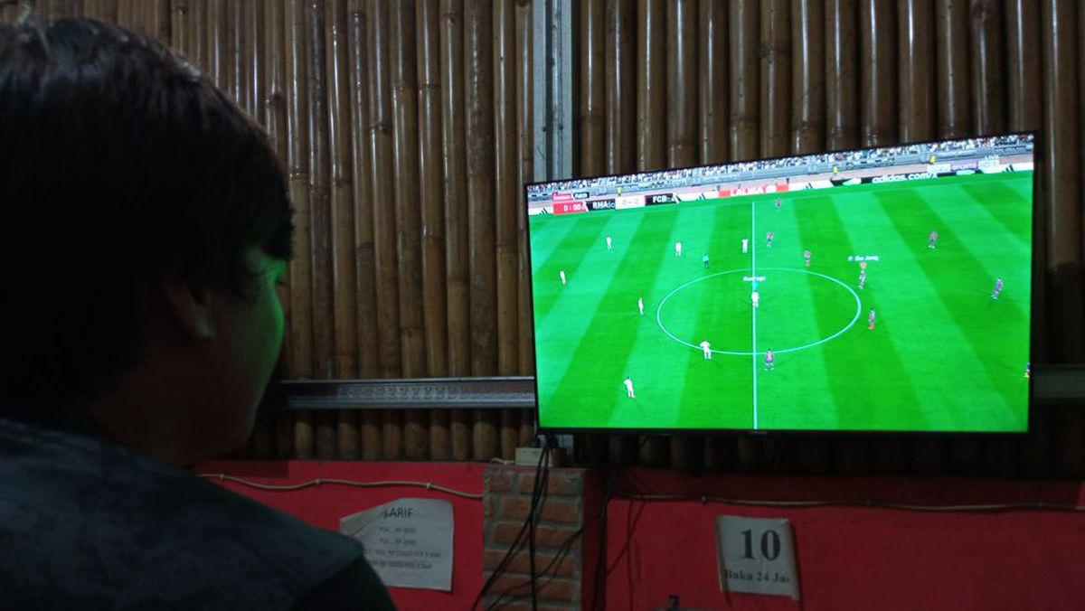 Pemilik Rental PS Sebut Banyak Bapak-bapak yang Sewa Playstation Dibanding Bocil