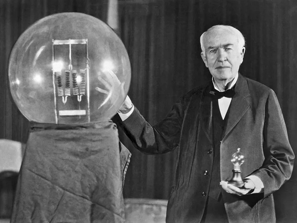 Cara Tidur Thomas Edison Punya Efek Luar Biasa